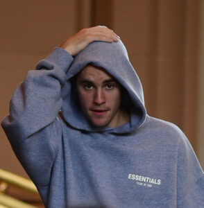 Justin Bieber Randomly Releases New Album ‘Swag’ Today