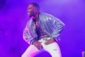 Mario Checks Fans For Touching His Manhood While Performing