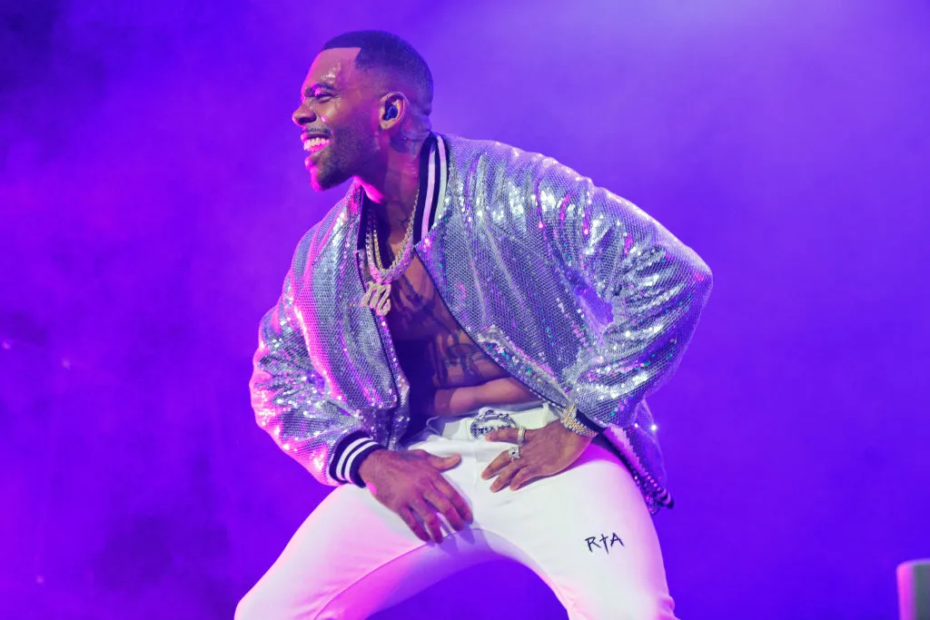 Mario Checks Fans For Touching His Manhood While Performing